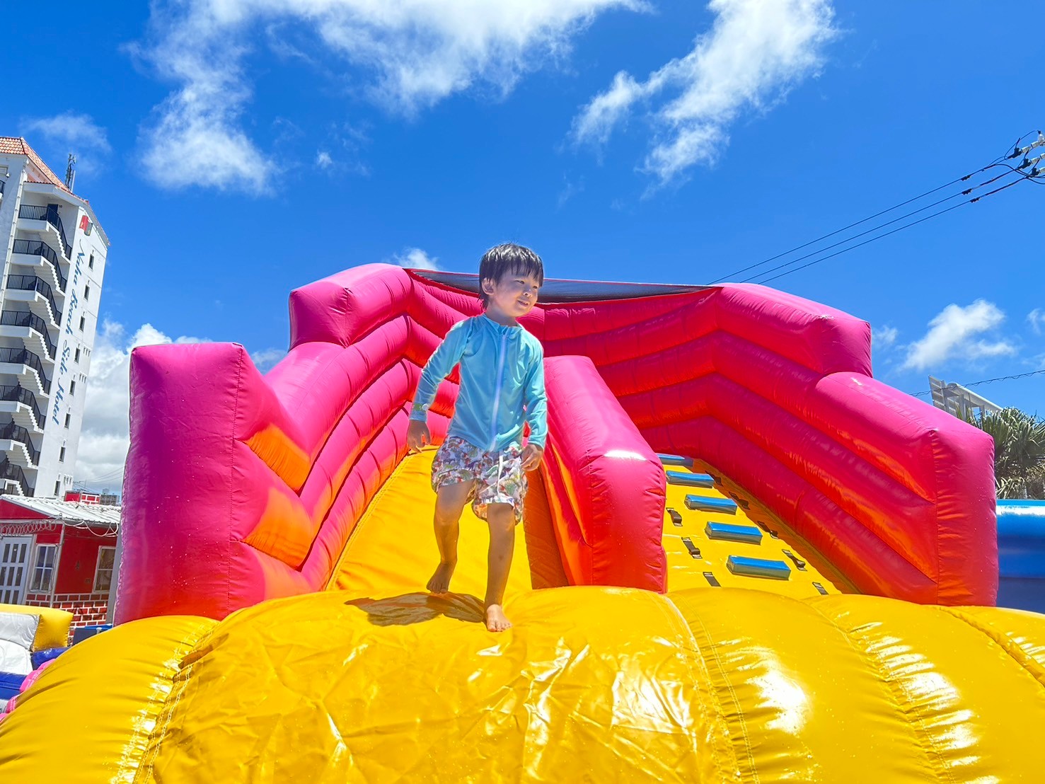 那覇 | 夏休みにおすすめ！ウォーターパークプールアドベンチャー